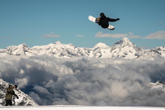 开云官网-苏翊鸣黑马成色愈浓 单板滑雪内转1980全球第一人